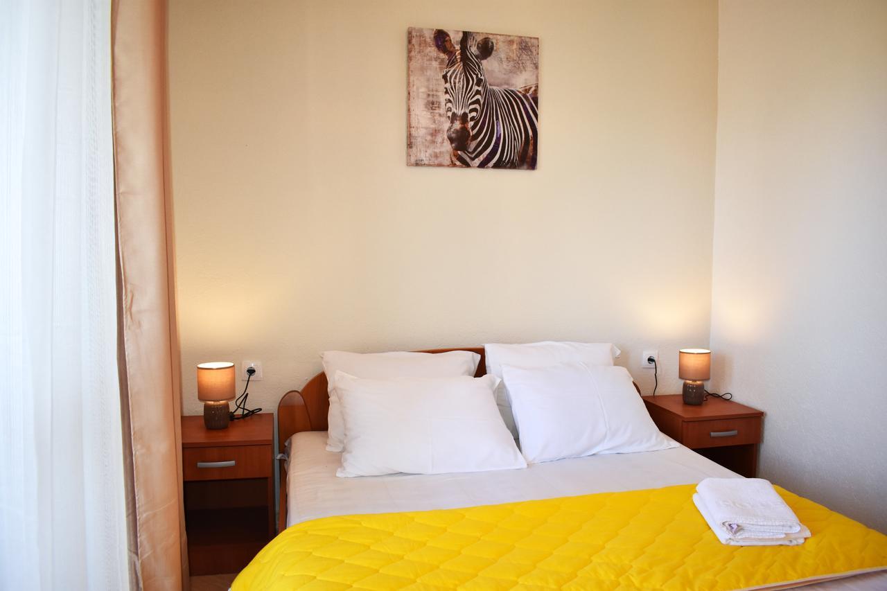 Beach Walk Apartments Ulcinj Exterior photo