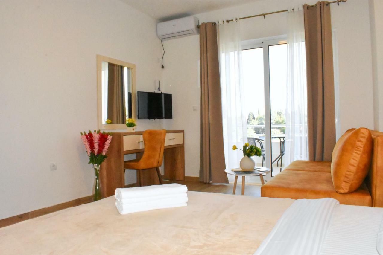 Beach Walk Apartments Ulcinj Exterior photo