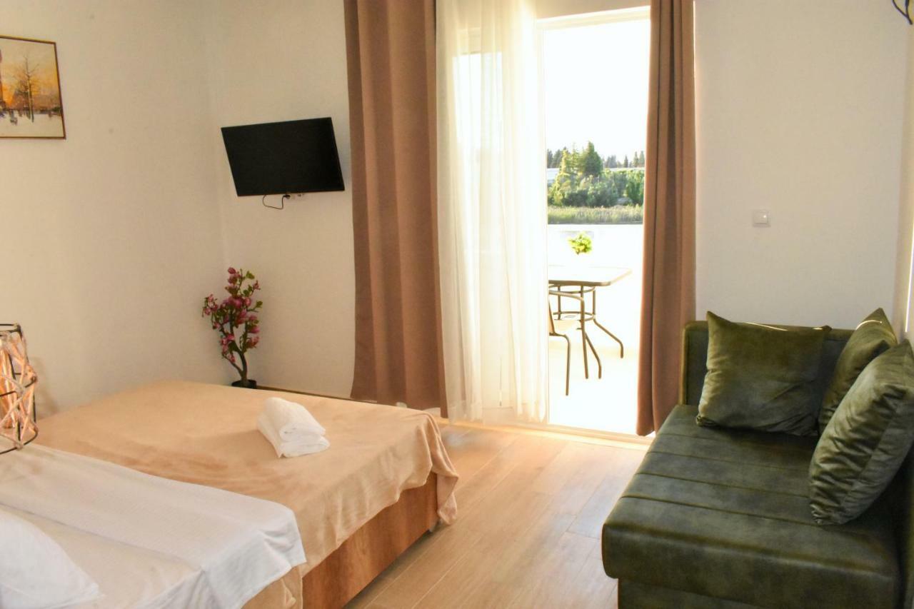 Beach Walk Apartments Ulcinj Exterior photo